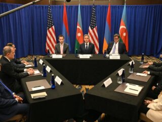 Trump bemiddelt in vredesonderhandelingen Armenië en Azerbeidzjan: is vrede dichtbij?