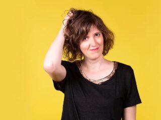 Cabaretière Janneke de Bijl: 'Het is soms vermoeiend om Janneke de Bijl te zijn'