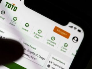 Stand.nl: 'We moeten scherper zijn op verslavingen bij scholieren'