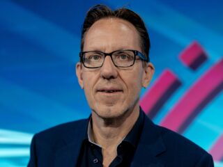 Commentator Lippens zwaait na 35 jaar af: 'De Tour is het mooiste wat je kunt doen'