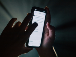 AI-chatapps zijn gemakkelijk seksueel te misbruiken: 'Dit zou niet moeten kunnen'