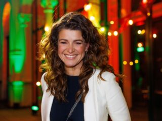 Vijfentwintig jaar Sinterklaasjournaal: wie gooit er dit jaar roet in het eten?