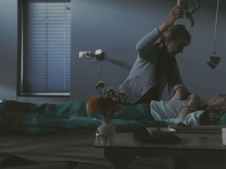 Janneke is nachtwaker: 'Het is belangrijk dat mensen niet alleen sterven'