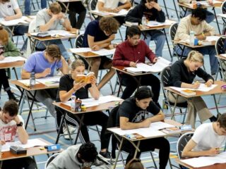 Scholen zijn motivatiearme cijferfabrieken: ‘Dat kan en moet anders’