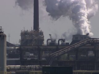 Expertgroep vraagt om onafhankelijke metingen uitstoot Tata Steel