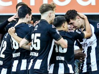 Heracles structureel beter in tweede helft: 'Geen idee wat ze daar in de rust schenken'