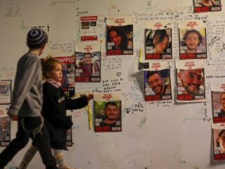 Grote zorgen bij hulporganisaties over situatie in Rafah: 'Bij inval stopt alle hulpverlening'