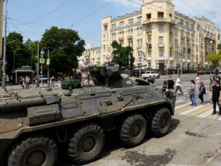 Hoe reageren China en de VS op de situatie in Rusland?