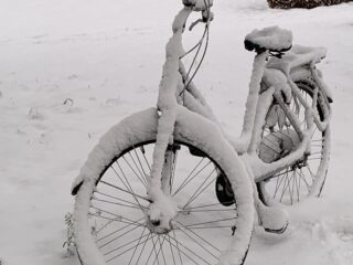 Sneeuw ontregelt Nederland, ook rest van de week nog overlast verwacht