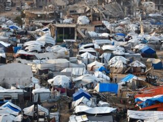 Directeur Save the Children over verbod op hulpverlening in Gaza: 'Er blijft bijna niets over'