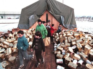 Hielp de hulp aan Bosnië? 'Of je van linzen houdt of niet, je zult ze eten'