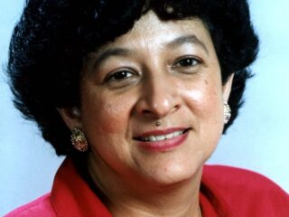 Tara Singh Varma, eerste vrouw van kleur in de Tweede Kamer, was 'enorm gedreven' maar 'vereenzaamd'
