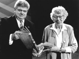 Wat zijn de grappigste, mooiste en meest ontroerende klaaggedichten?