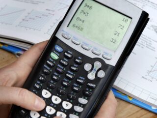 Hoe één website tienduizenden examenleerlingen op weg helpt: 'Gaan door waar het klaslokaal stopt'