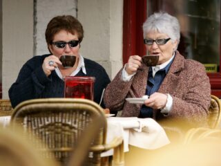 Grootste verschil tussen hoeven en moeten? Ontkenning! 'Je zegt niet: hoef je nog koffie?'