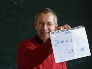 Er is een groeiende generatiekloof tussen jong en oud: 'Voelbaar op het werk'