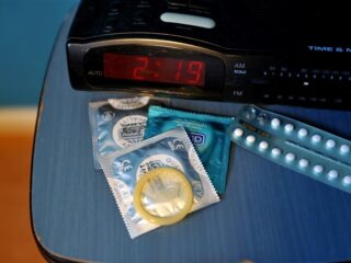 Stand.nl: 'Seksuele voorlichting aan jongeren moet veel beter'