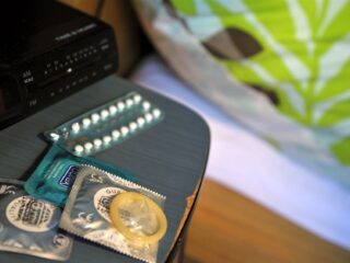 Zo werkt de nieuwe anticonceptiepil zonder hormonen voor vrouwen