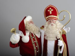 Wie was er eerder, Sinterklaas of de Kerstman?