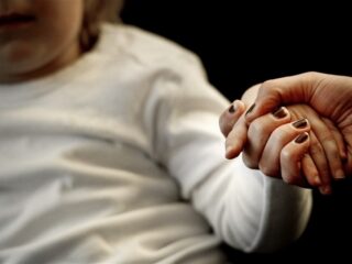 Bijna 6 kinderontvoeringen per week: vooral door moeders naar buurlanden