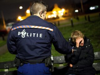 Criminelen jagen op minderjarigen: 'Criminelen zijn een soort rolmodellen, daar kijken ze naar op'