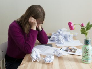 Hoe komt het dat zoveel mensen last hebben van werkstress en wat kunnen we daartegen doen?