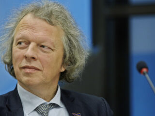 'Strafbaarstelling illegaliteit treft ook hulpverleners, geen twijfel over mogelijk'