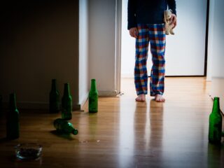 De kinderen van ex-alcohol en cocaïneverslaafde Judith kwamen in de pleegzorg terecht