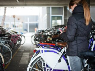 Steeds meer meiden belanden in de jeugdcriminaliteit. 'Veel seksuele problematiek'