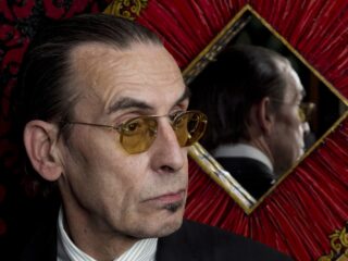 Ari Deelder richtte een Wunderkammer in met werk van haar vader Jules