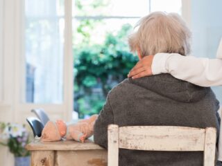 Sociale aanpak dementie: 'Het legt de nadruk op de waarde van het leven'