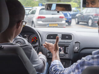 Stand.nl: 'Het is goed dat de keuring voor oudere automobilisten strenger wordt'