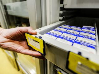 Kritiek op scherper toelatingsbeleid kankermedicijnen: 'Dokters gaan niet over geldbesparingen'