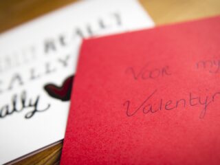 Wat gebeurt er in je lichaam als je verliefd wordt? 'Het is een heftige cocktail'