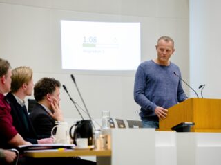 'Burgerberaden? Gevestigde orde moet juist minder macht krijgen'