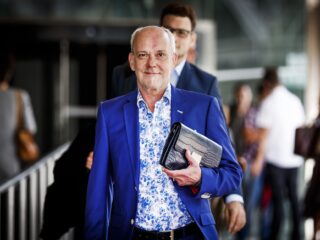 Na 35 jaar vrijgesproken van geruchtmakende showbizzmoord: 'Je papa is geen moordenaar'