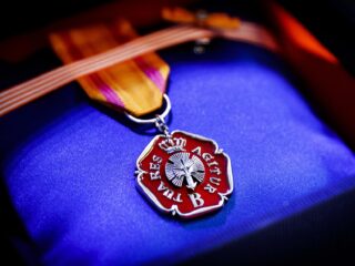 Wesley Sekewael is de jongste winnaar van de Zilveren Anjer