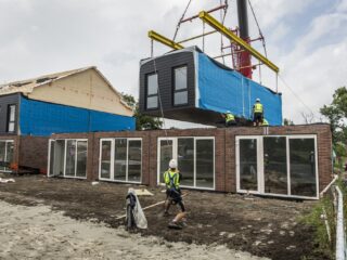 Moeten we arbeidsmigranten buiten Europa hierheen halen? 'Nederland loopt achter'