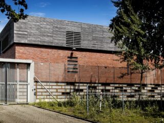 April (26) bracht jaren door in de jeugdgevangenis: wat doet dat met iemand?