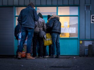 'Den Haag, doe wat aan het armoedeprobleem'