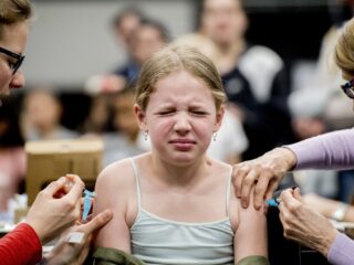 Huisarts over gekelderde vaccinatiegraad: 'Ik hou mijn hart vast, dit gaat niet goed'