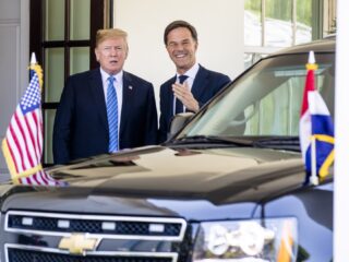 Gaan we het cultureel uitmaken met 'voorbeeldland' Amerika? 'Waren de beste vriend van de VS'