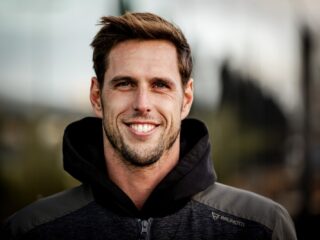 Oud-windsurfer en WK-toernooidirecteur Van Rijsselberghe: 'In Canada ben ik een house dad'