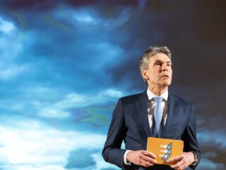 Eerste reacties op premierskandidaat Dick Schoof: 'Toch een coach die zelf gaat voetballen'