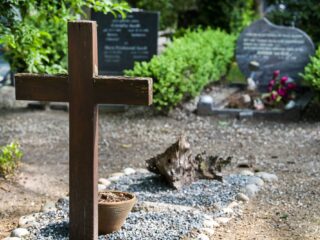 De oplossing voor polarisatie? Praten over de dood