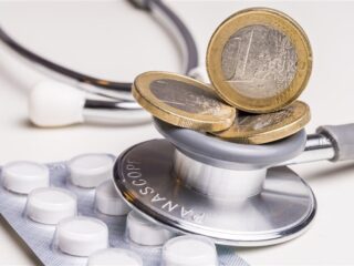 Stand.nl: 'De zorgpremie wordt onbetaalbaar'