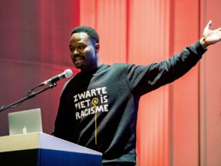 Hoe Jerry Afriyie jaren vertrouwde dat Zwarte Piet écht zou veranderen: 'Ik geloof in de mensheid'