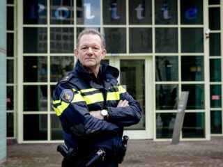 Afzwaaiend politiechef Rotterdam Fred Westerbeke: 'We willen duidelijkheid uit Den Haag over begrotingstekort'