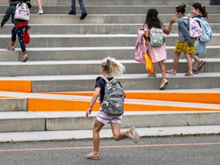 Kinderen rondom basisscholen geronseld door criminelen