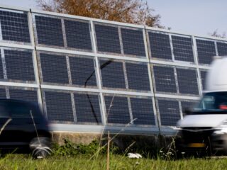 Podcast De Dag: de plussen en minnen van de batterij